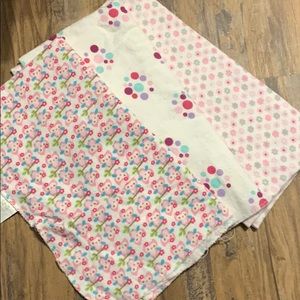 Set of 3 24X24 blankets